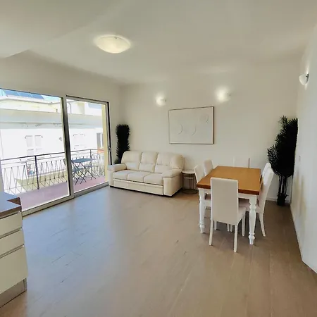 Attico Da Vinci Luxury Penthouse Apartment Olbia