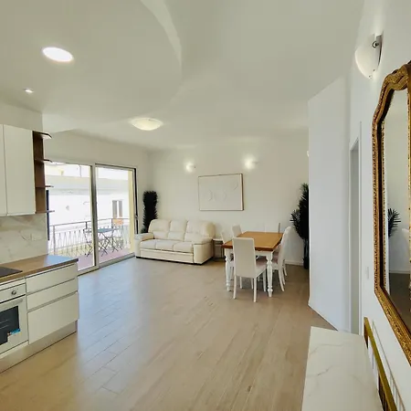 Attico Da Vinci Luxury Penthouse Apartment *