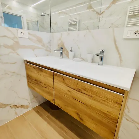 Attico Da Vinci Luxury Penthouse Apartment Olbia