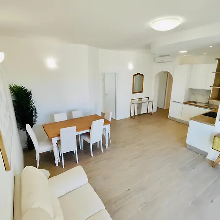 Apartment Attico Da Vinci Luxury Penthouse