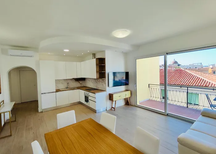 Attico Da Vinci Luxury Penthouse 아파트