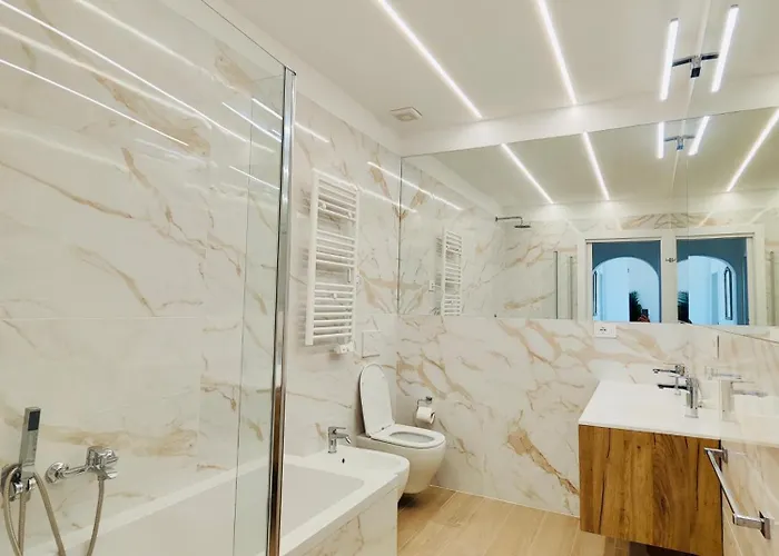Attico Da Vinci Luxury Penthouse 아파트 *