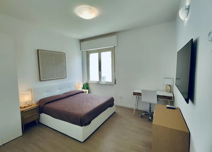 Attico Da Vinci Luxury Penthouse 아파트 올비아