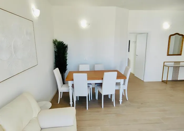 아파트 Attico Da Vinci Luxury Penthouse *