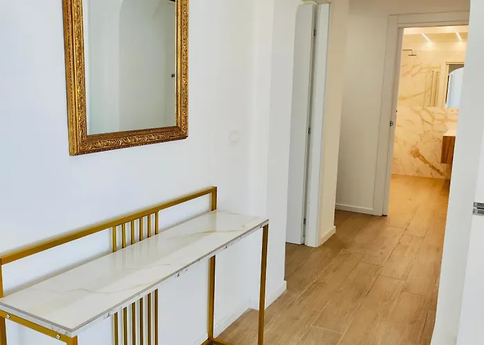 Attico Da Vinci Luxury Penthouse 올비아